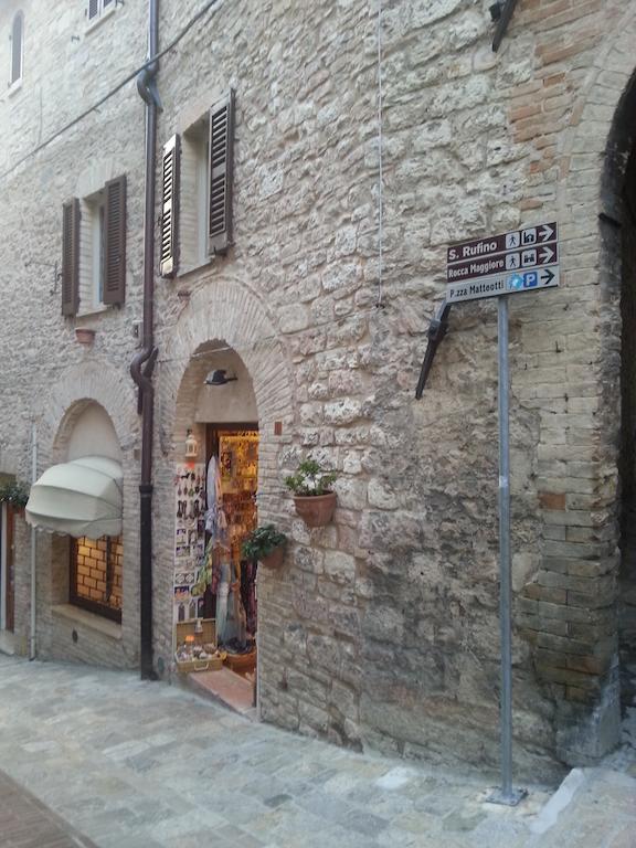 Ferienwohnung Il Cortile Di San Rufino Assisi Zimmer foto