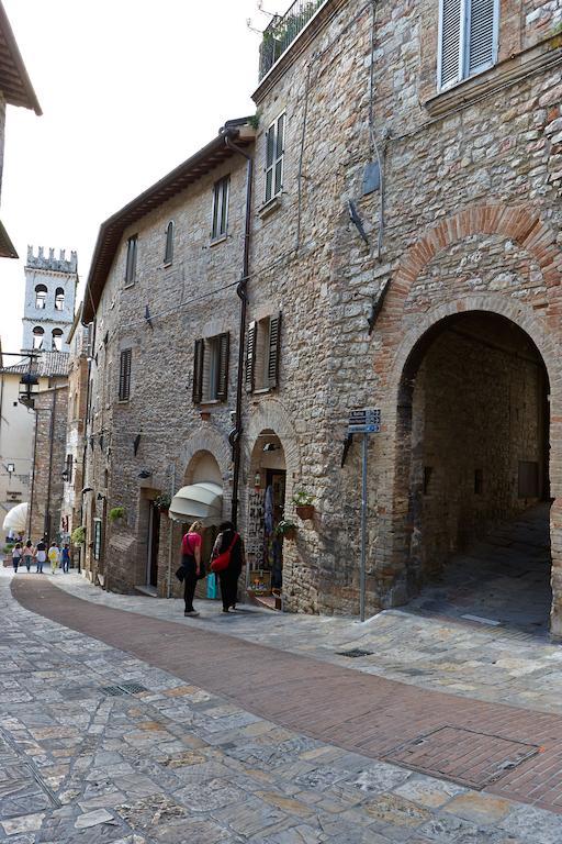 Ferienwohnung Il Cortile Di San Rufino Assisi Zimmer foto